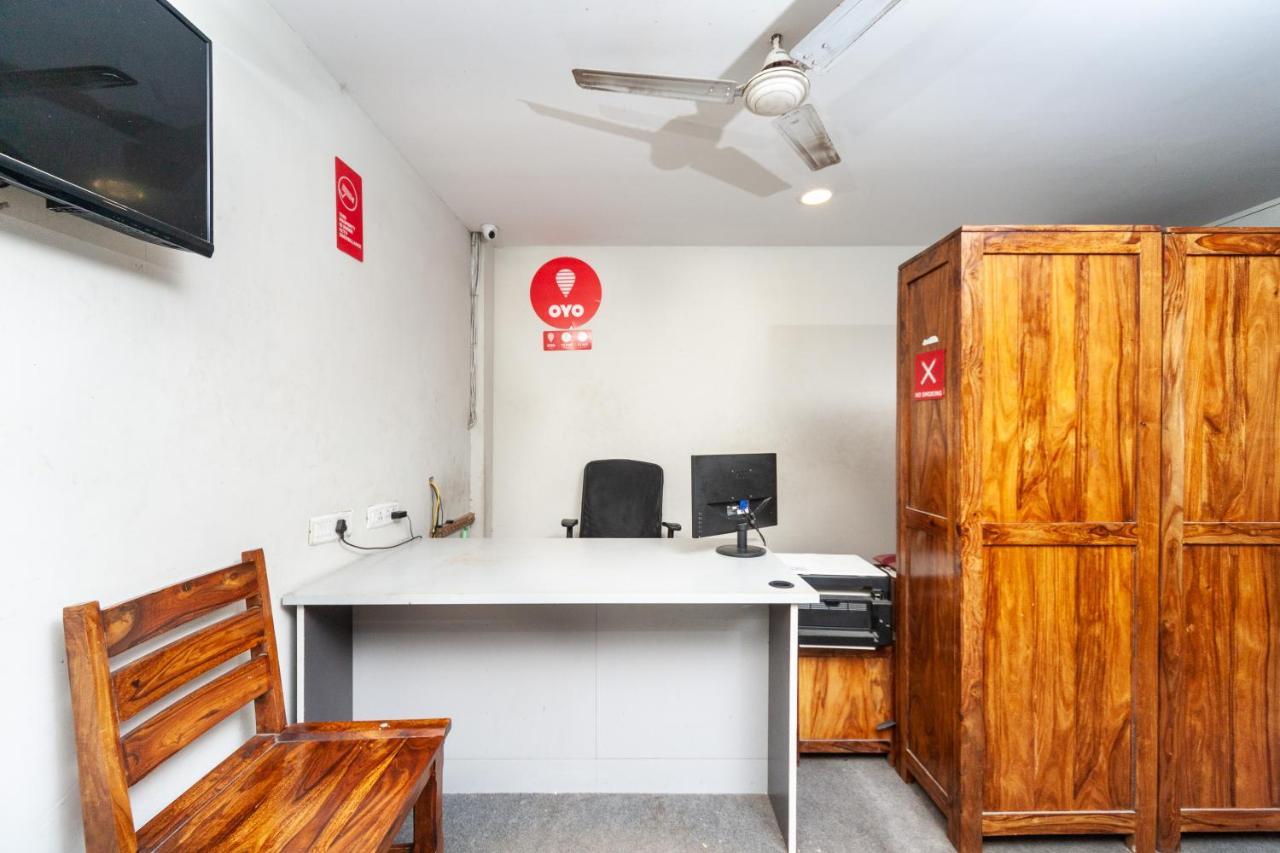Hotel Oyo 6375 Perungudi